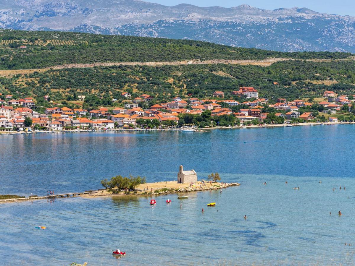 Vacation House Loreta Sveti Rok Екстериор снимка